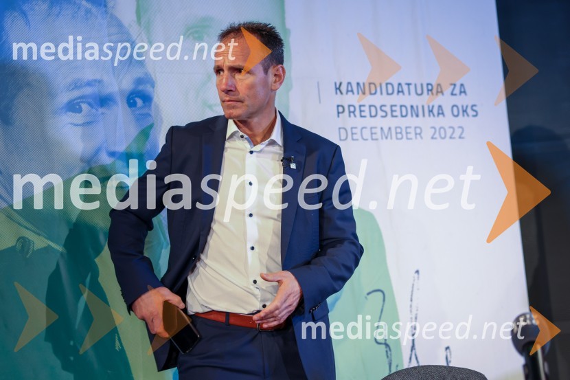 Tomaž Barada, taekwondoist in kickbokser, predsednik Športne zveze Maribor, predsednik Športne zveze Maribor, podpredsednik Olimpijskega komiteja SlovenijeTomaž Barada napovedal kandidaturo za predsednika OKS