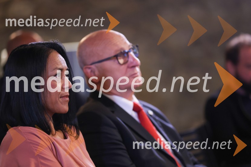  Bianca Tapilatu Barada, trenerka, Športni center Barada;  Bogdan Gabrovec, predsednik Olimpijskega komiteja SlovenijeTomaž Barada napovedal kandidaturo za predsednika OKS