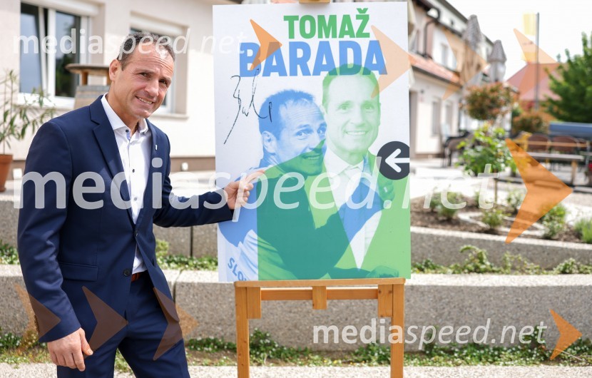  Tomaž Barada, taekwondoist in kickbokser, predsednik Športne zveze Maribor, predsednik Športne zveze Maribor, podpredsednik Olimpijskega komiteja SlovenijeTomaž Barada napovedal kandidaturo za predsednika OKS