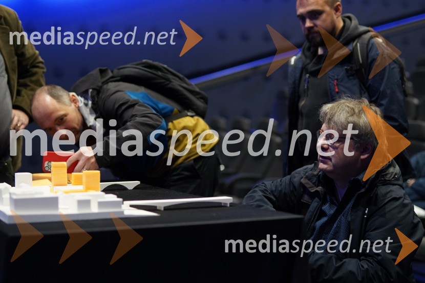 Šestim arhitekturnim birojem danes predstavljeno gradivo za ureditev območja »Levi breg«