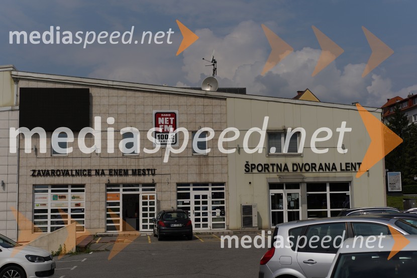 Šestim arhitekturnim birojem danes predstavljeno gradivo za ureditev območja »Levi breg«