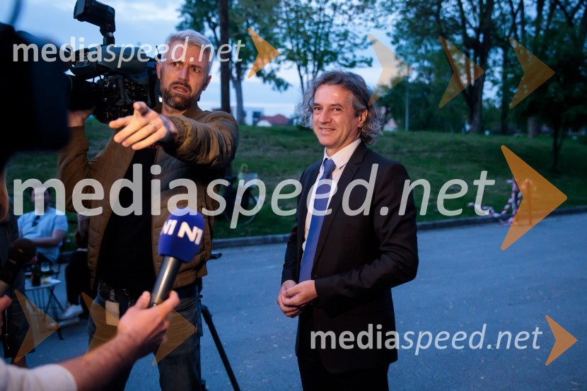  Robert Golob, predsednik stranke Gibanje SvobodaDan zmage z Marcelom Štefančičem Jr