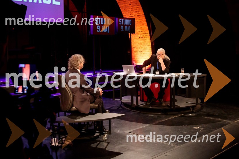  Robert Golob, predsednik stranke Gibanje Svoboda; mag. Marcel Štefančič ml., filmski kritik, publicist in TV voditeljDan zmage z Marcelom Štefančičem Jr