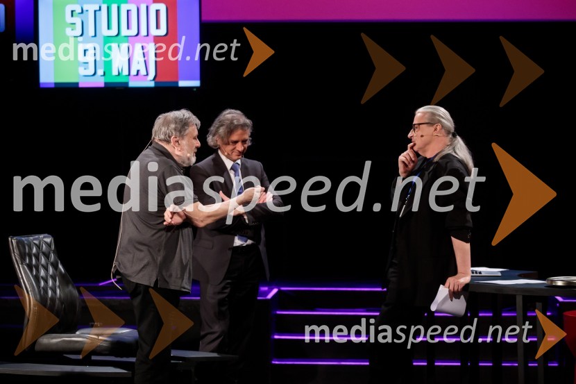 dr. Slavoj Žižek, filozof;  Robert Golob, predsednik stranke Gibanje Svoboda; mag. Marcel Štefančič ml., filmski kritik, publicist in TV voditeljDan zmage z Marcelom Štefančičem Jr