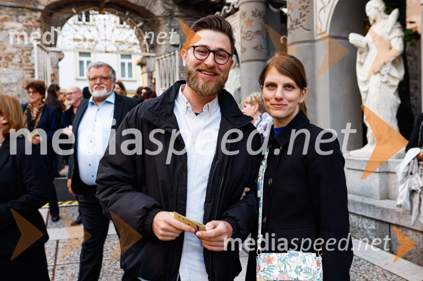  Gašper Bergant, stand up komik;  ... Otvoritev nove strehe v Poletnem gledališču Križank