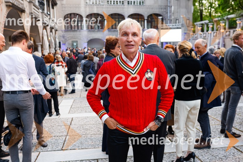   Igor  Jelen-Iggy, koreograf, lastnik plesnega centra IgenOtvoritev nove strehe v Poletnem gledališču Križank