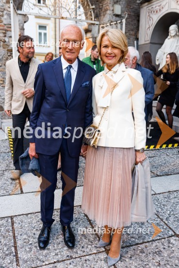  Janez  Pergar, prokurist NP Consulting;  Nevenka Črešnar Pergar, lastnica in direktorica podjetja NP ConsultingOtvoritev nove strehe v Poletnem gledališču Križank