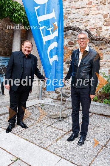  Darko  Brlek, direktor in umetniški vodja, Festival Ljubljana;  ... Otvoritev nove strehe v Poletnem gledališču Križank