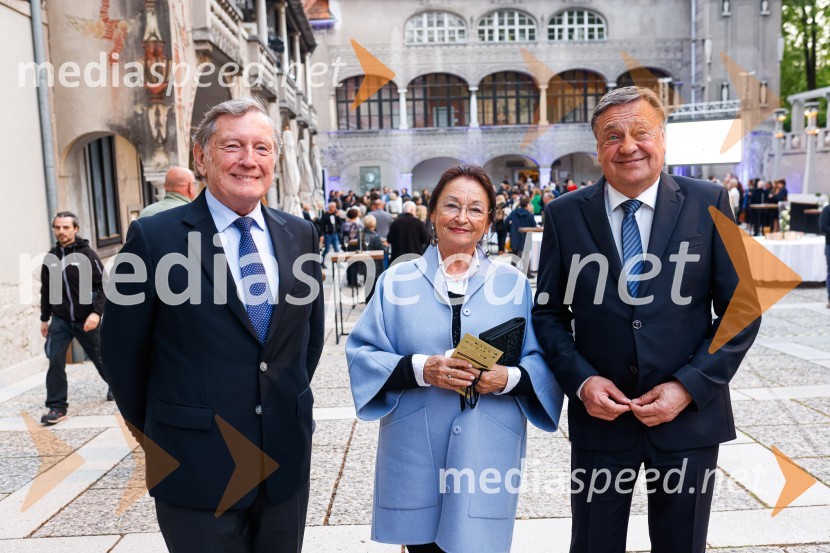  Uroš Lajovic, dirigent;  Saša Lajovic;  Zoran Janković, župan, Mestna občina LjubljanaOtvoritev nove strehe v Poletnem gledališču Križank