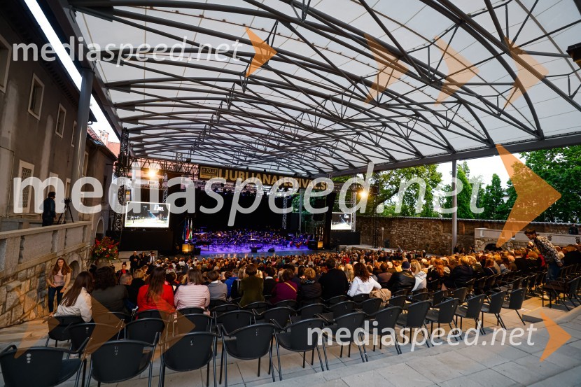 Otvoritev nove strehe v Poletnem gledališču Križank