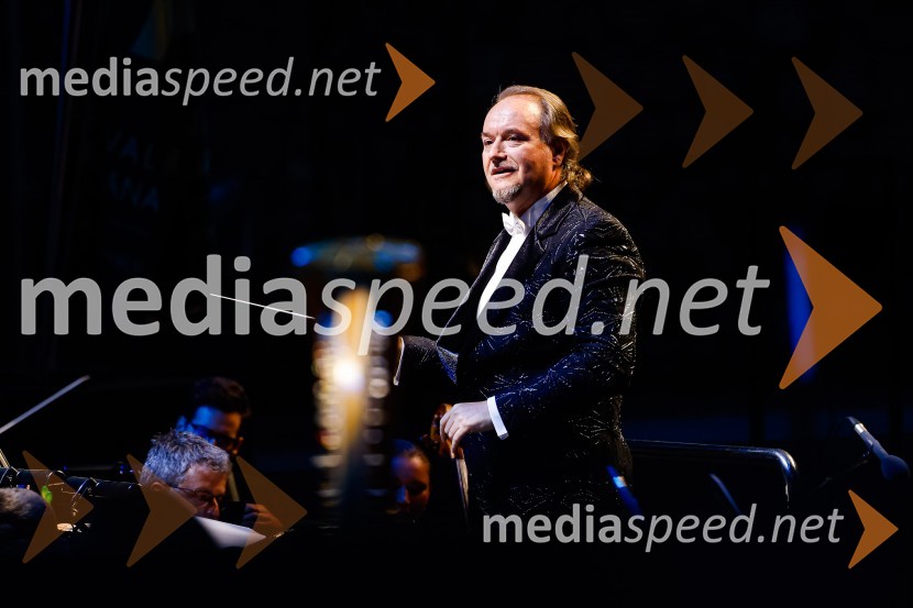  Patrik Greblo, dirigentOtvoritev nove strehe v Poletnem gledališču Križank