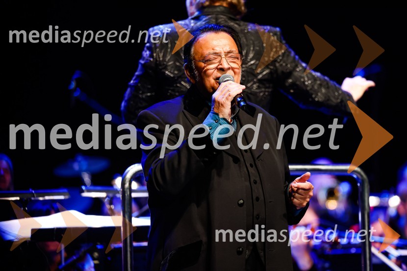  Oto Pestner, pevecOtvoritev nove strehe v Poletnem gledališču Križank