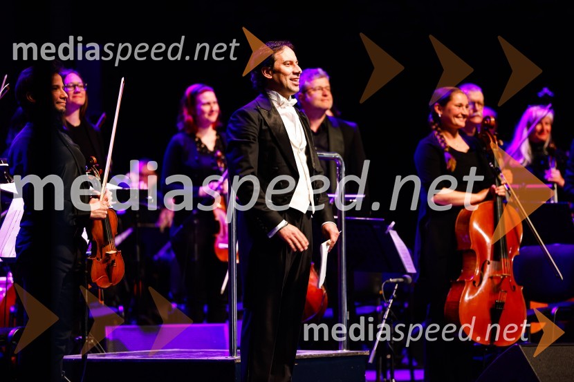  Simon Krečič, umetniški direktor Opere SNG MariborOtvoritev nove strehe v Poletnem gledališču Križank