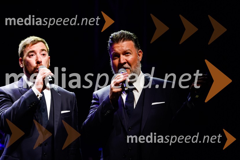  Darko Vidic, bariton, Slovenski oktet;  Janko  Volčanšek, bas, Slovenski oktetOtvoritev nove strehe v Poletnem gledališču Križank