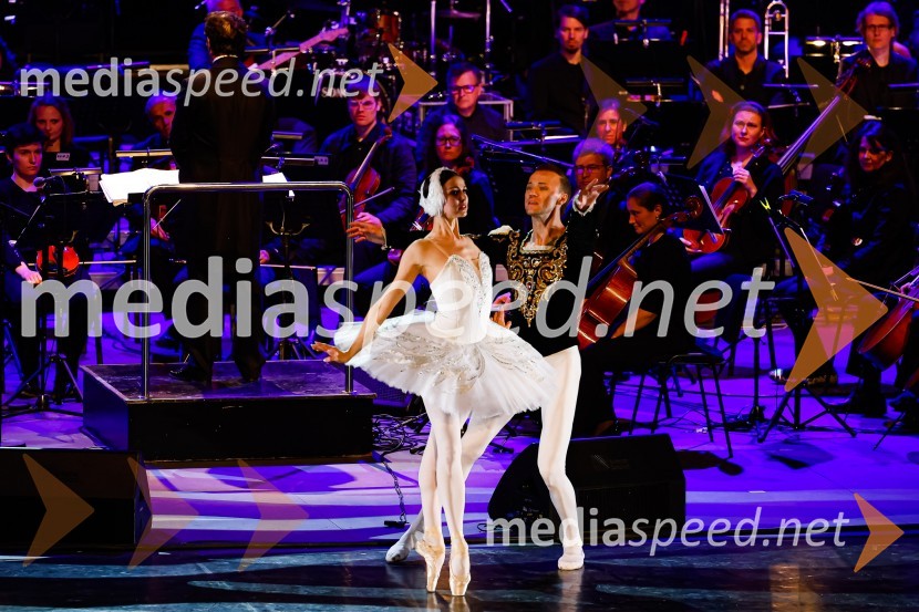  Anastasia Matvienko, baletna plesalka;  Denis Matvienko, baletni plesalecOtvoritev nove strehe v Poletnem gledališču Križank