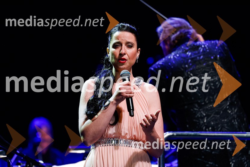  Elvira  Hasanagić, sopranistkaOtvoritev nove strehe v Poletnem gledališču Križank
