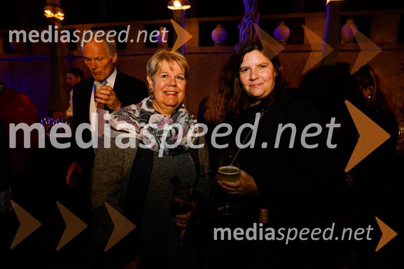  Irena  Butoln, germanistka;  Teja Pelko, novinarka, Svet24Otvoritev nove strehe v Poletnem gledališču Križank