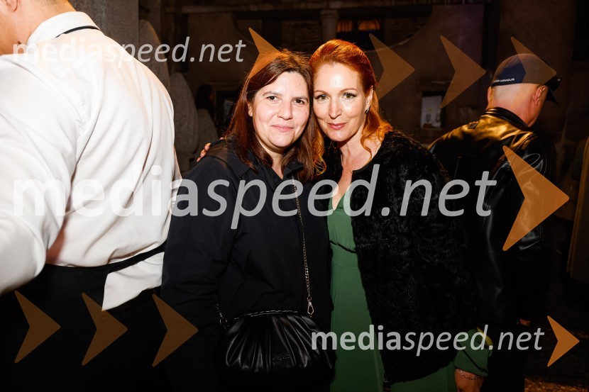  Teja Pelko, novinarka, Svet24;  ... Otvoritev nove strehe v Poletnem gledališču Križank