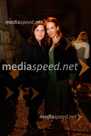  Teja Pelko, novinarka, Svet24;  ... Otvoritev nove strehe v Poletnem gledališču Križank