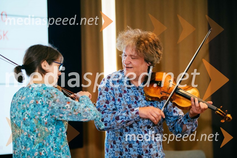 Glasbena skupina TerrafolkDeseta obletnica društva SI.RISK