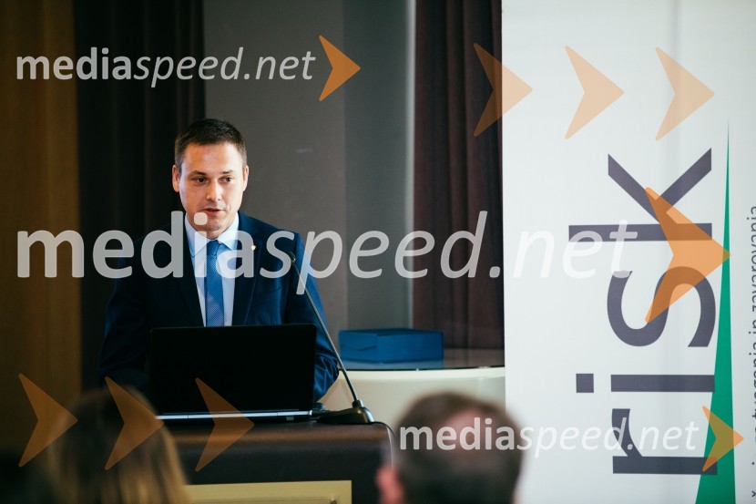 dr. Timotej Jagrič, redni profesor za področje aplikativne ekonomije, ekonometrije in financ na Ekonomsko poslovni fakulteti v MariboruDeseta obletnica društva SI.RISK