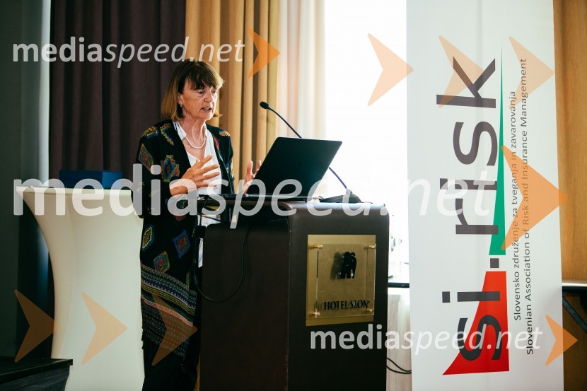 prof. dr. Lučka Kajfež Bogataj, klimatologinja, profesorica na Biotehniški fakulteti v LjubljaniDeseta obletnica društva SI.RISK