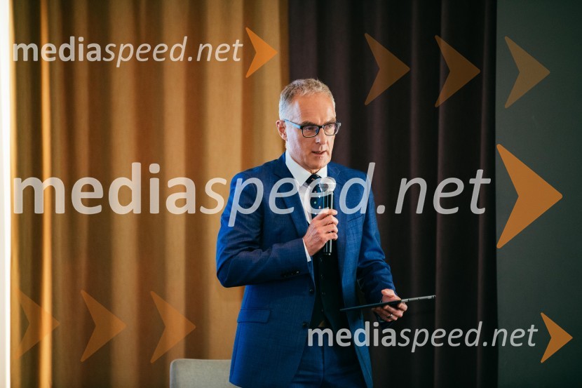  Igor Evgen Bergant, novinar in TV voditeljDeseta obletnica društva SI.RISK