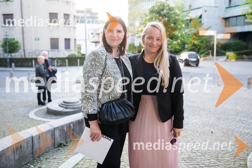  Teja Pelko, novinarka, Svet24;  Katja Kaja Mejač, urednica Top smrklja in njena.siVeliki diktator, premiera drame