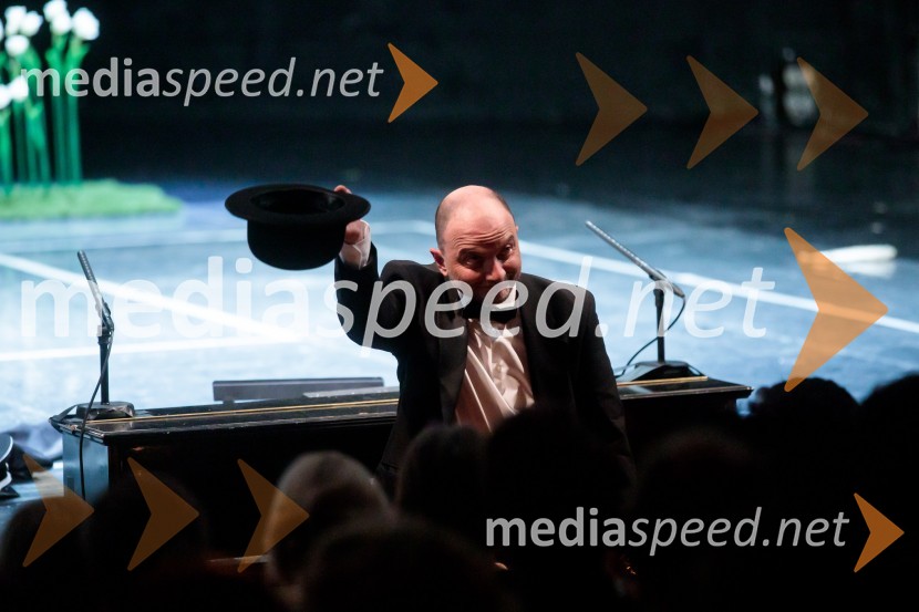  Joži Šalej, glasbenikVeliki diktator, premiera drame