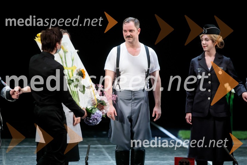  Jurij  Zrnec, igralec;  Eva Jesenovec, igralkaVeliki diktator, premiera drame