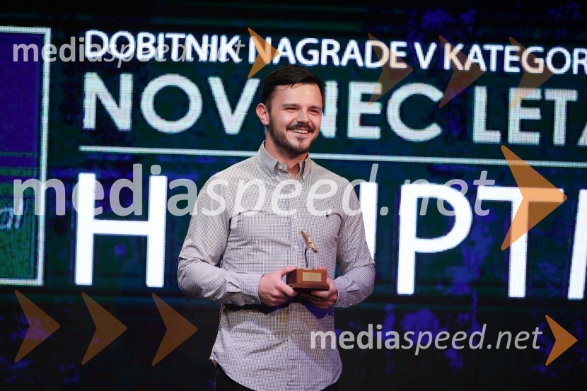  Žan Hauptman, pevec, klaviaturistZlata piščal 2022, podelitev glasbenih nagrad