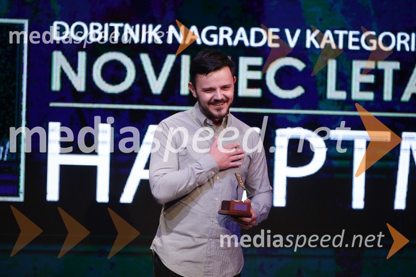  Žan Hauptman, pevec, klaviaturistZlata piščal 2022, podelitev glasbenih nagrad