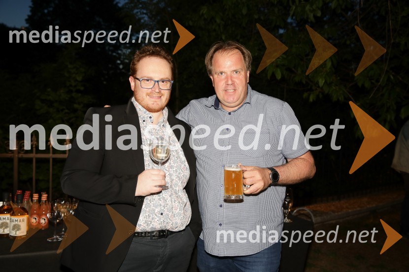  Juš Milčinski, improvizator, programski direktor Doma kulture Kamnik;  ... Zlata piščal 2022, podelitev glasbenih nagrad