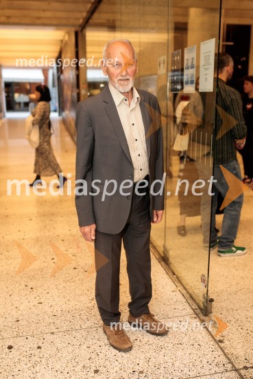  Miroslav Cerar, nekdanji gimnastičar, predsednik Odbora za podeljevanje Bloudkovih priznanjJunakinje, premiera drame