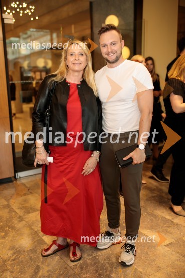  Tatjana Doma, dramaturginja SLG Celje;  ... Junakinje, premiera drame