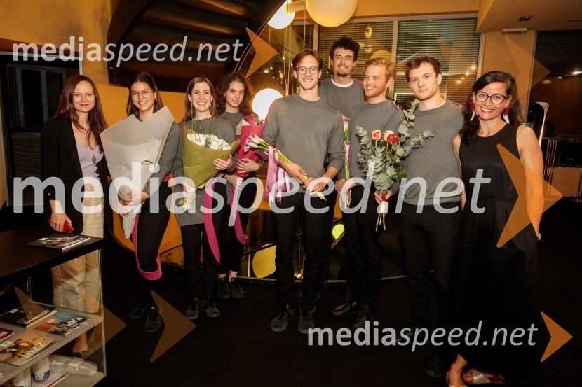 Junakinje, premiera drame