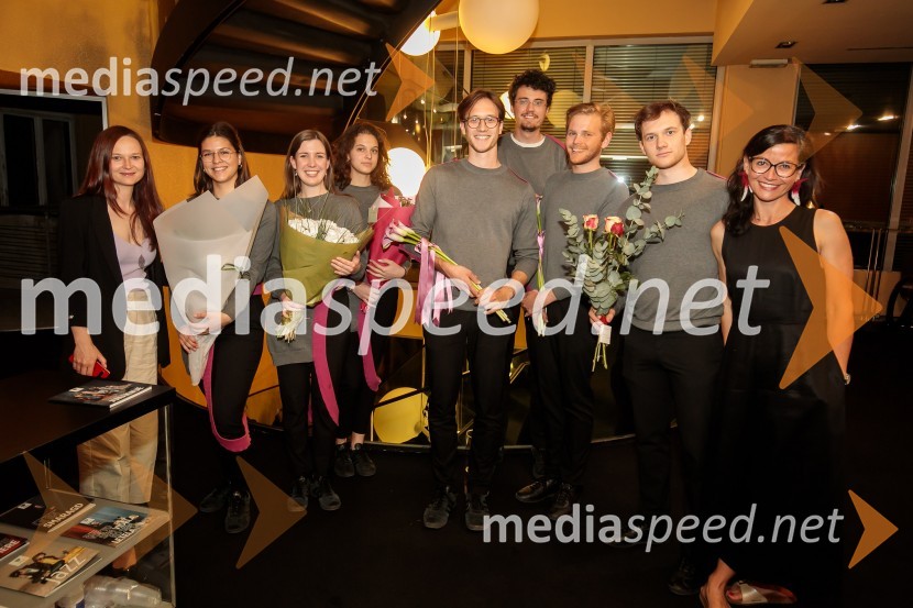 Junakinje, premiera drame