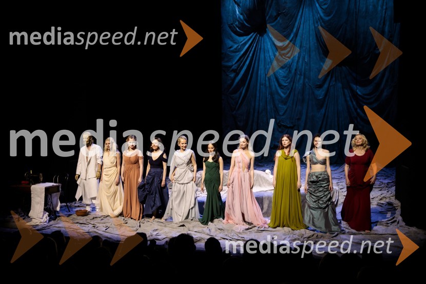 Junakinje, premiera drame