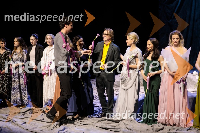 Junakinje, premiera drame