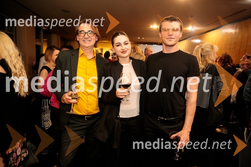  Aleksandar  Popovski, režiser, umetniški direktor Drame SNG Maribor;  ... ;  ... Junakinje, premiera drame