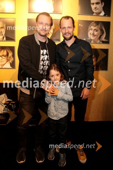  ... ;  Jernej Gašperin, igralecJunakinje, premiera drame