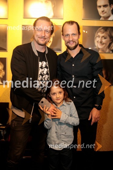 Junakinje, premiera drame