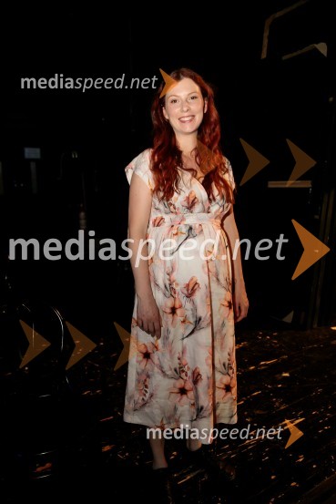  Tina Potočnik Vrhovnik, igralkaJunakinje, premiera drame