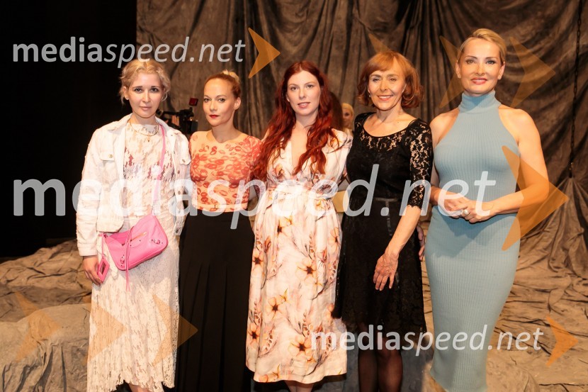  Eva Mahkovic, dramaturginja;  Viktorija Bencik Emeršič, igralka;  Tina Potočnik Vrhovnik, igralka;  Mirjam Korbar, igralka;  Tanja Ribič, igralkaJunakinje, premiera drame