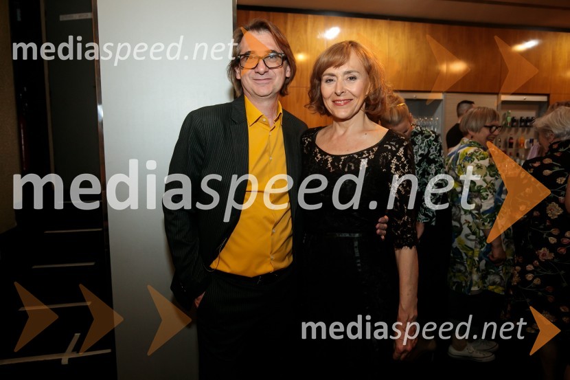  Aleksandar  Popovski, režiser, umetniški direktor Drame SNG Maribor;  Mirjam Korbar, igralkaJunakinje, premiera drame