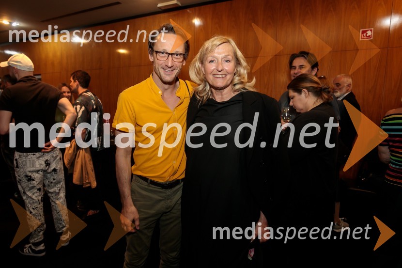  Marko Mandić, gledališki in filmski igralec;  Judita Zidar, igralkaJunakinje, premiera drame