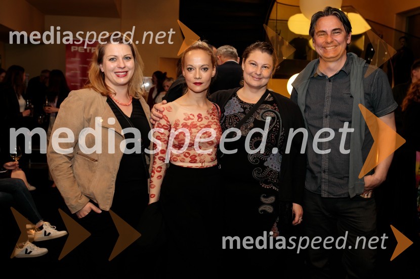  ... ;  Viktorija Bencik Emeršič, igralka;  ... ;  ... Junakinje, premiera drame