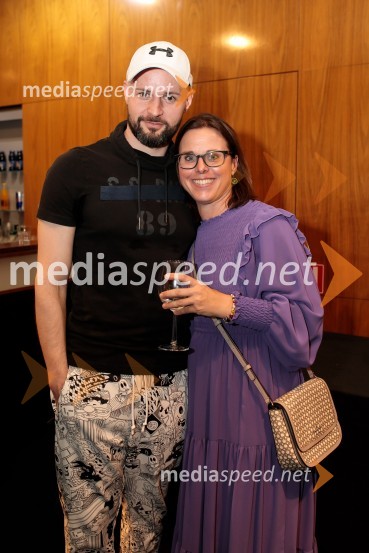  Jaka Lah, igralec;  ... Junakinje, premiera drame