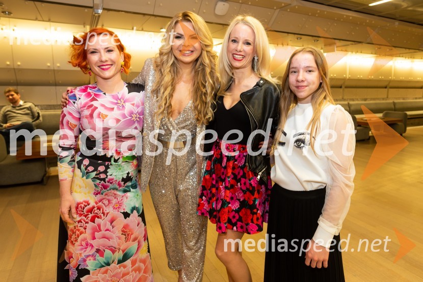  ... ;  Neža Buh-Neisha, glasbenica;  ... ;  ... Neisha, veliki koncert in predstavitev nove plošče Dvigam jadra