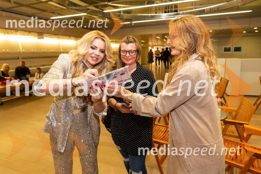  Neža Buh-Neisha, glasbenica;  ... ;  ... Neisha, veliki koncert in predstavitev nove plošče Dvigam jadra